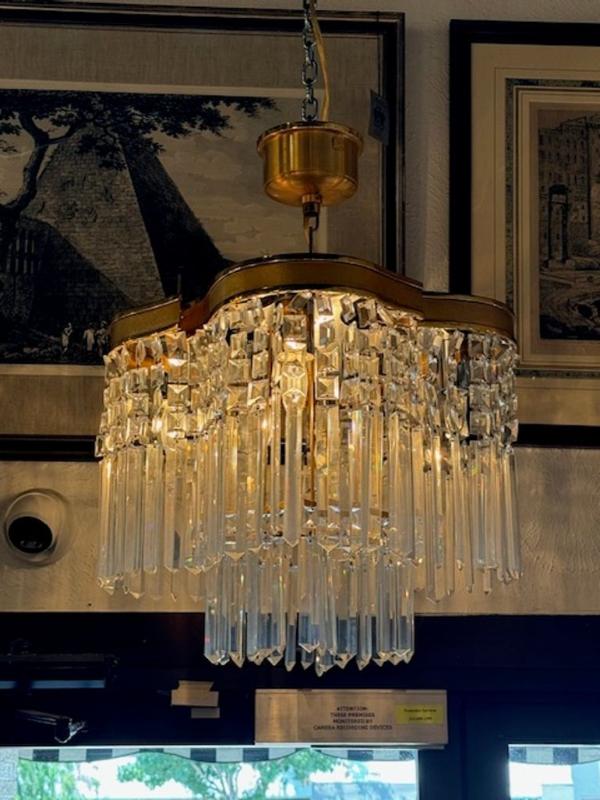 French Gilt Bronze and Crystal Chandelier - Image 3