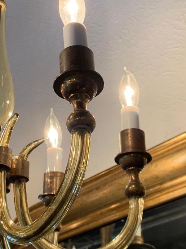 Vintage Italian Murano Glass and Brass 6-Light Chandelier - Image 5