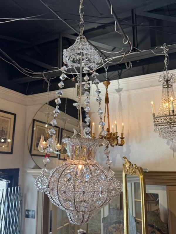 Vintage Italian Beaded Crystal Pendant Chandeliers - Image 8