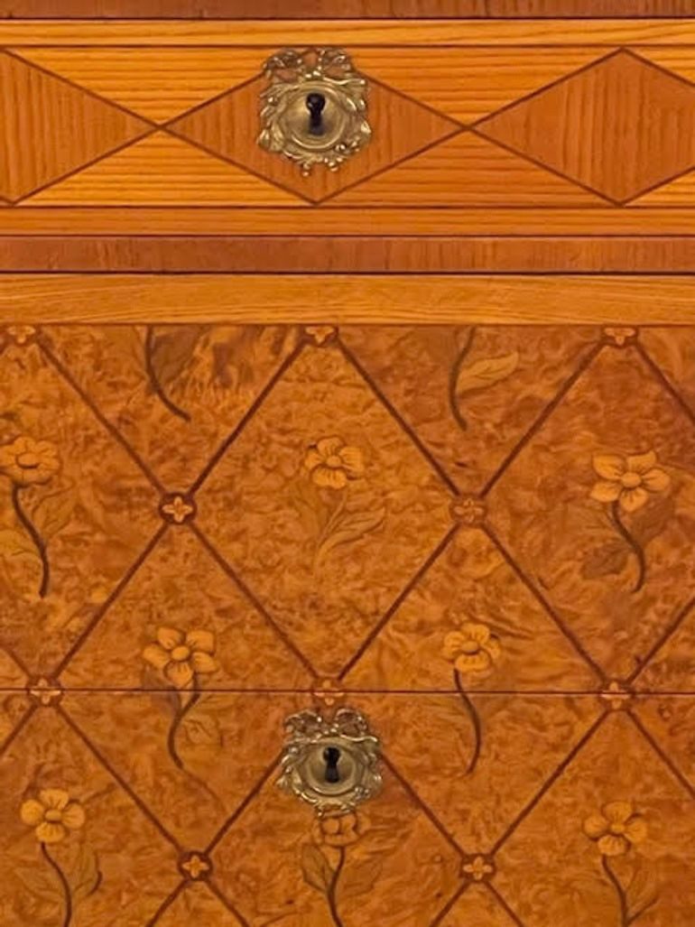 19th c. German Neoclassical Walnut Commode - Image 5