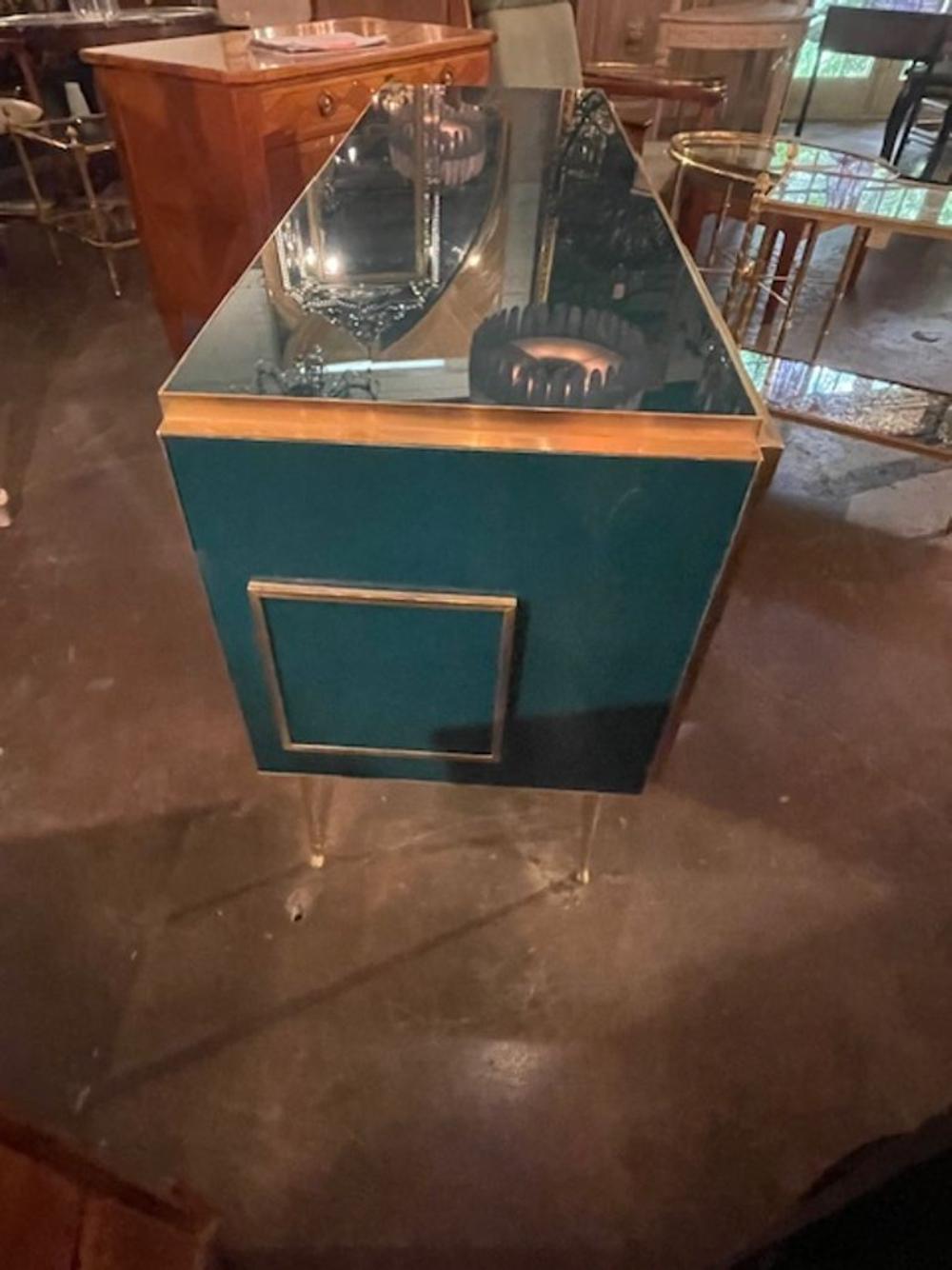 Modern Murano Glass and Brass Cabinet in Peacock Plume Green - Image 6