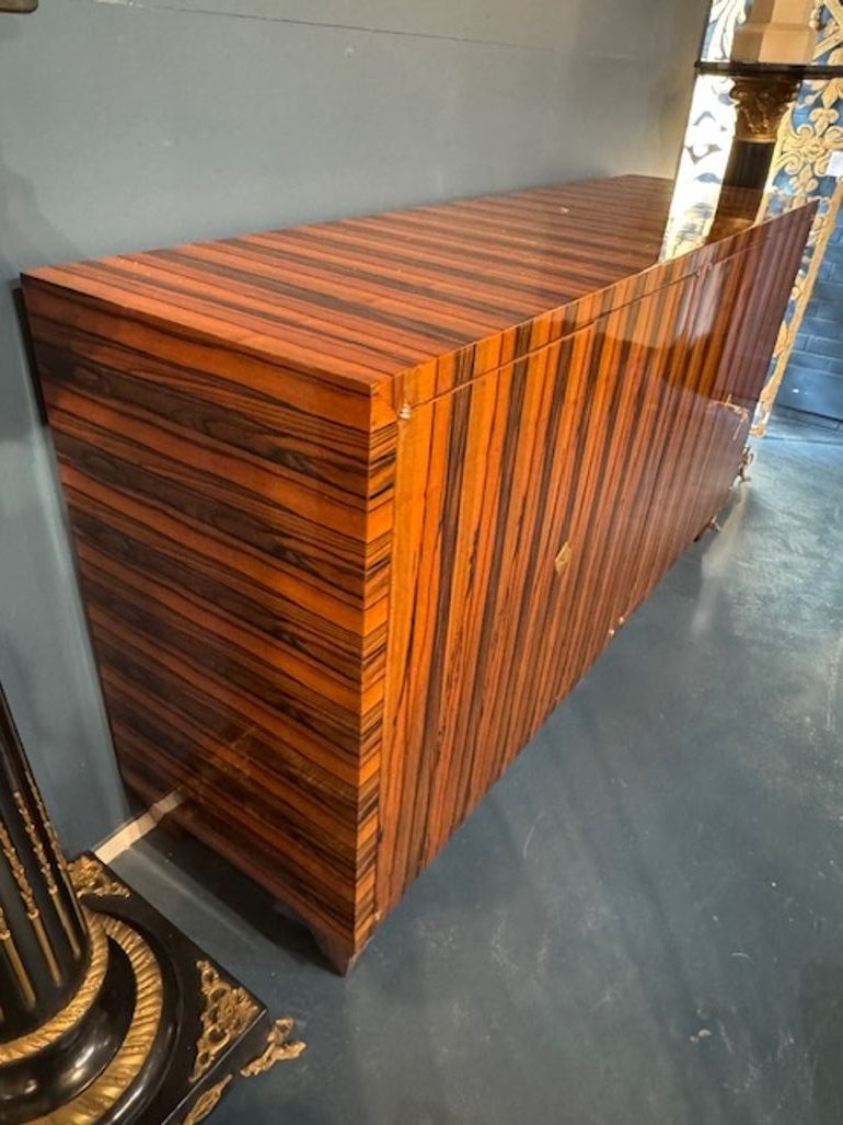 Italian Art Deco Macassar Ebony Sideboard - Image 2