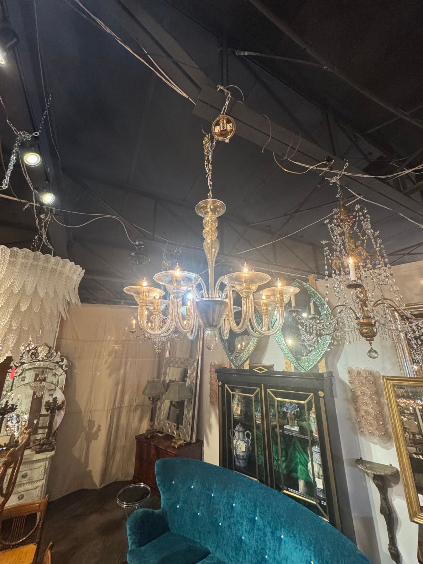 Murano Gold Glass 8 Arm Chandelier - Image 3