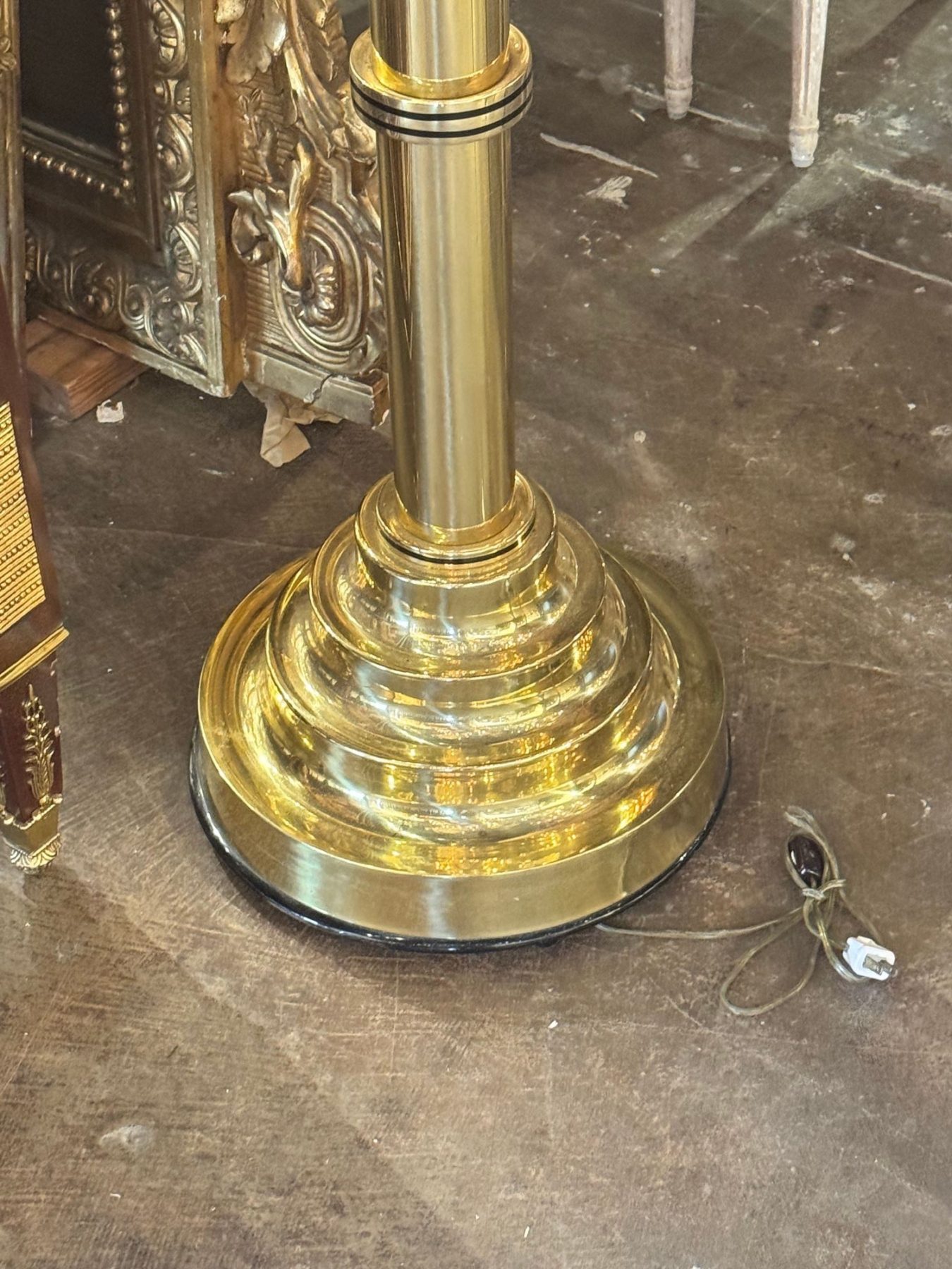 Vintage Italian Large Brass Floor Lamps - Image 4