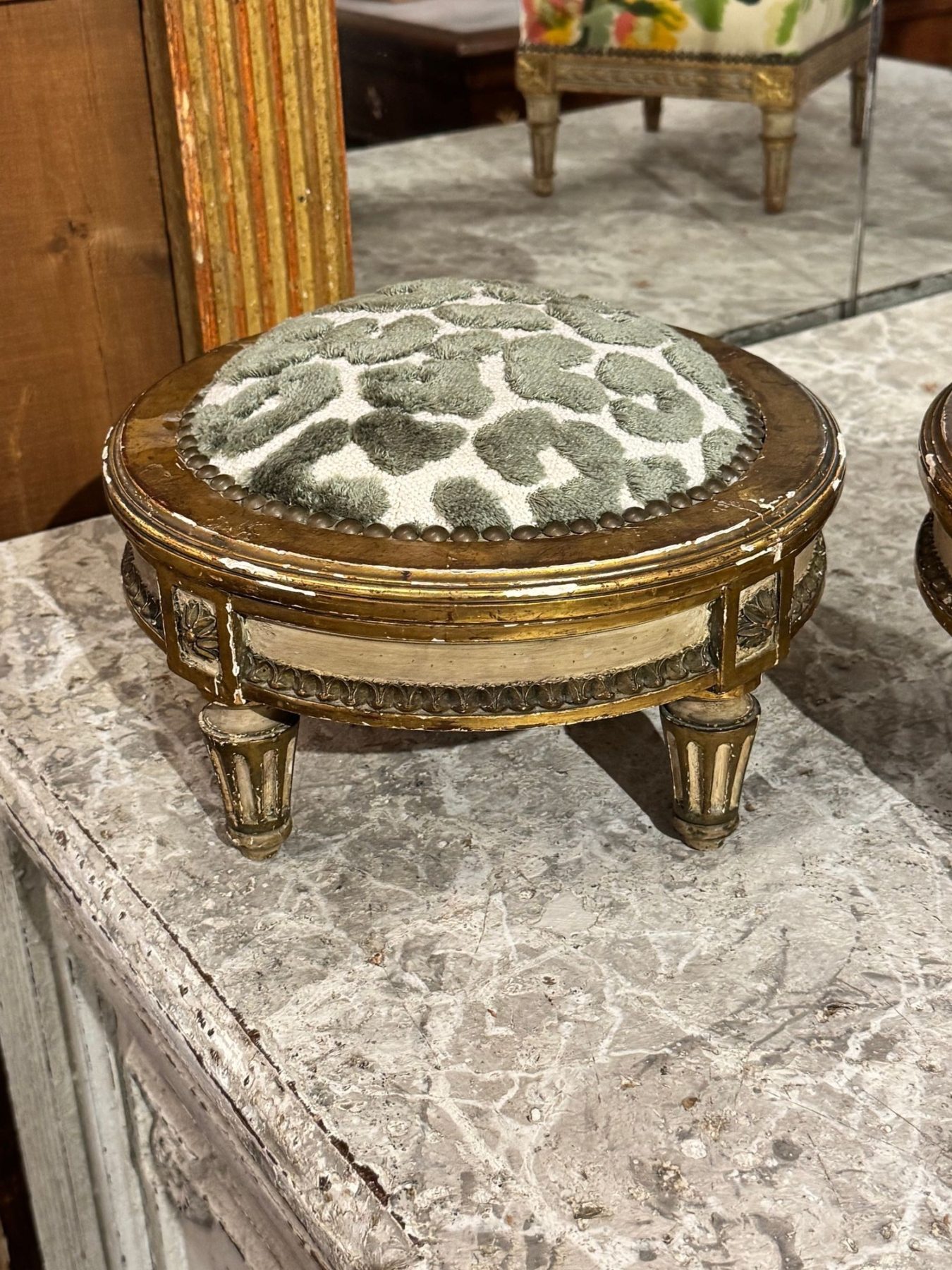 Pair of French Louis XVI Giltwood Ottomans - Image 4