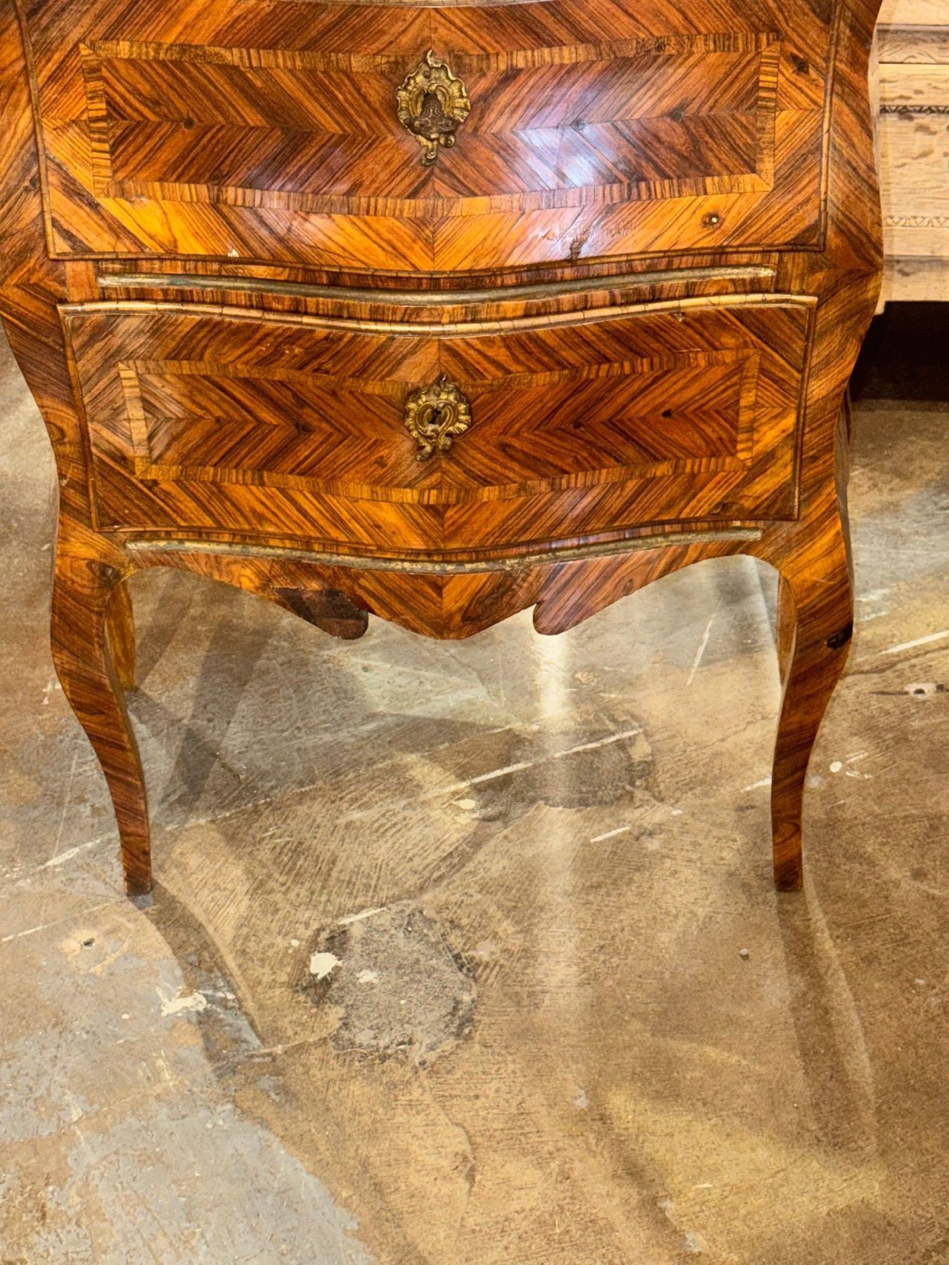 19th c. Italian Walnut Bombe Side Table - Image 5