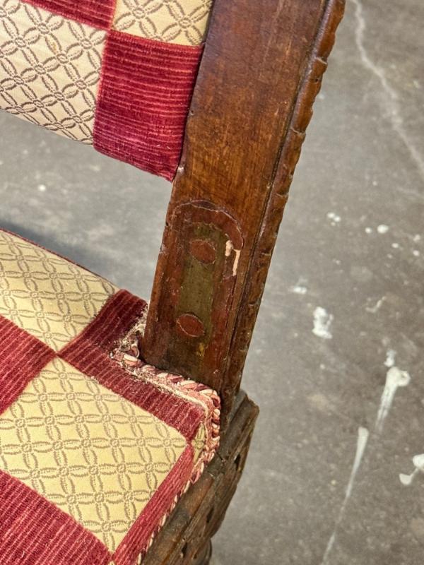 18th c. Italian Walnut Day Bed - Image 5