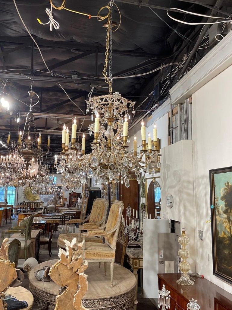 19th Century Italian Beaded Crystal and Gilt Bronze 12 Light Chandelier - Image 11