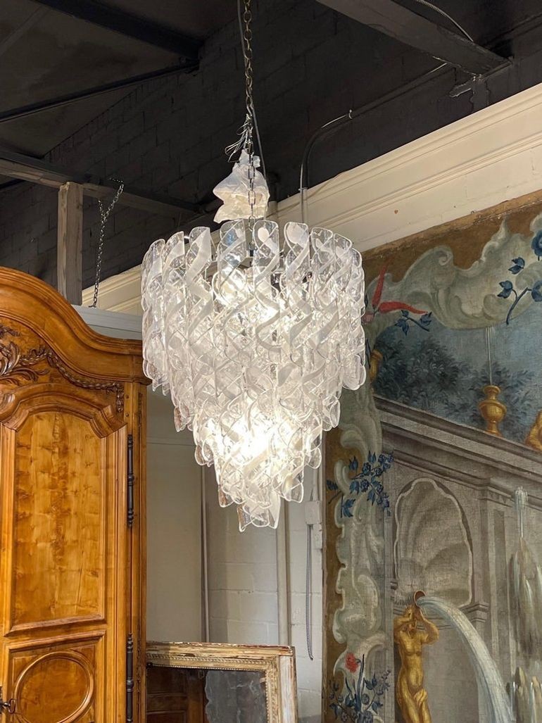 Modern Spiraled Clear and White Murano Glass Chandeliers - Image 2