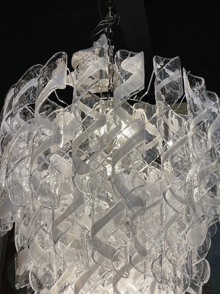 Modern Spiraled Clear and White Murano Glass Chandeliers - Image 4