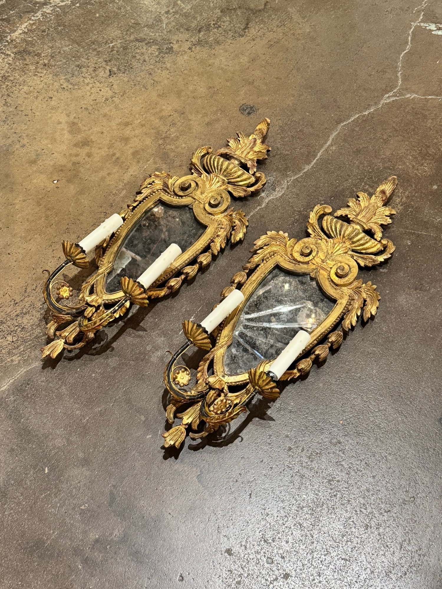 Pair of Italian Antique Giltwood Wall Sconces - Image 6