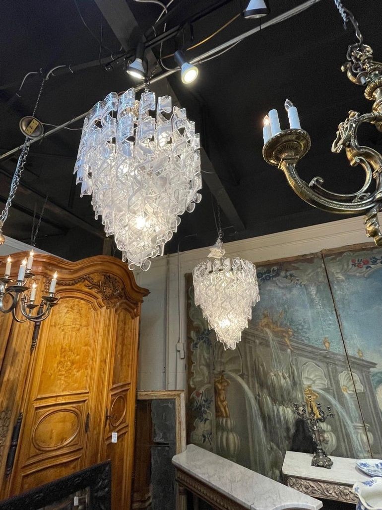 Modern Spiraled Clear and White Murano Glass Chandeliers - Image 7