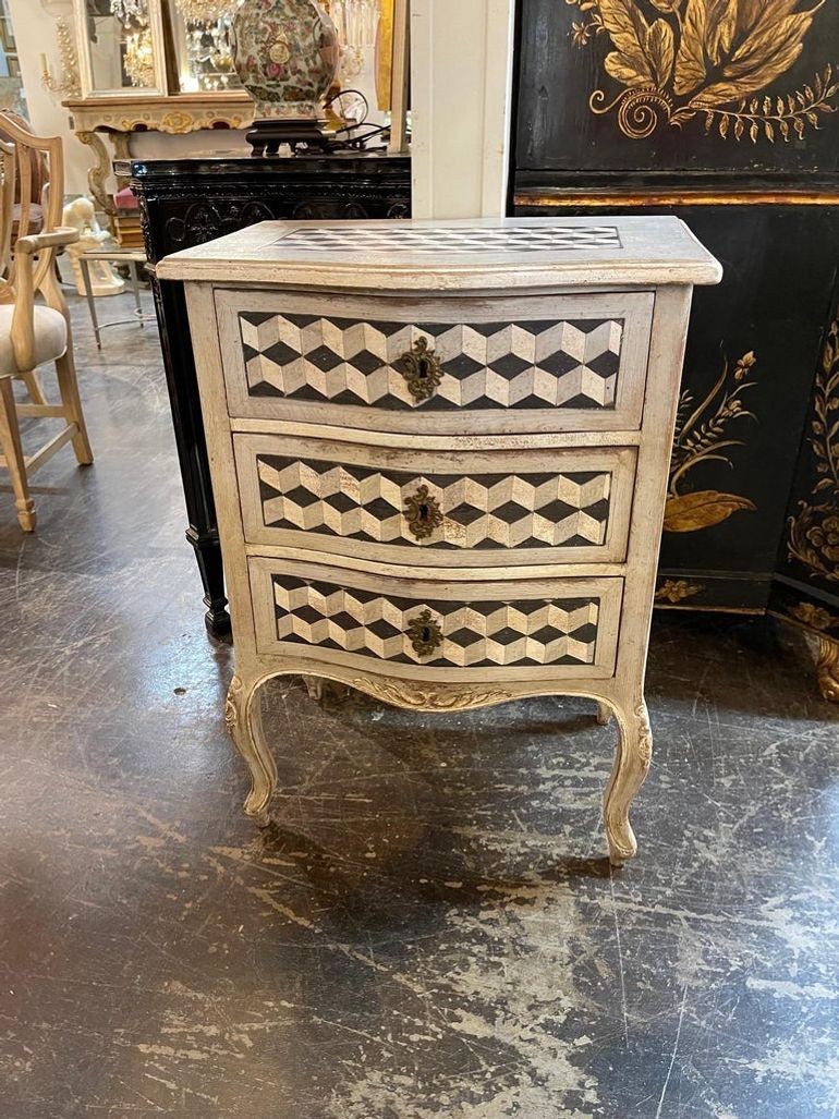 Vintage Italian Painted Geo-Metric Design Side Table - Image 7