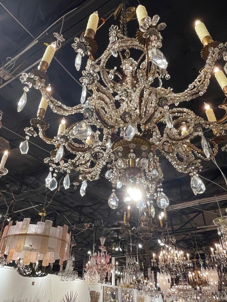 19th Century Italian Beaded Crystal and Gilt Bronze 12 Light Chandelier - Image 8