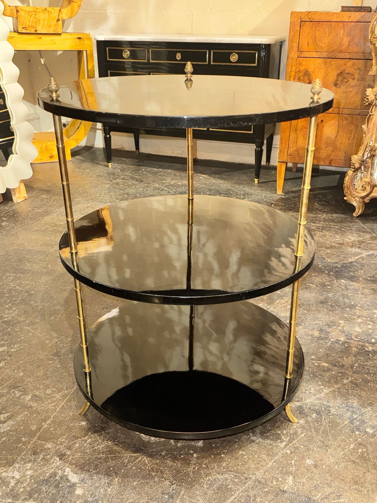 Italian Brass Bamboo and Black Lacquered Etagere Table - Image 2