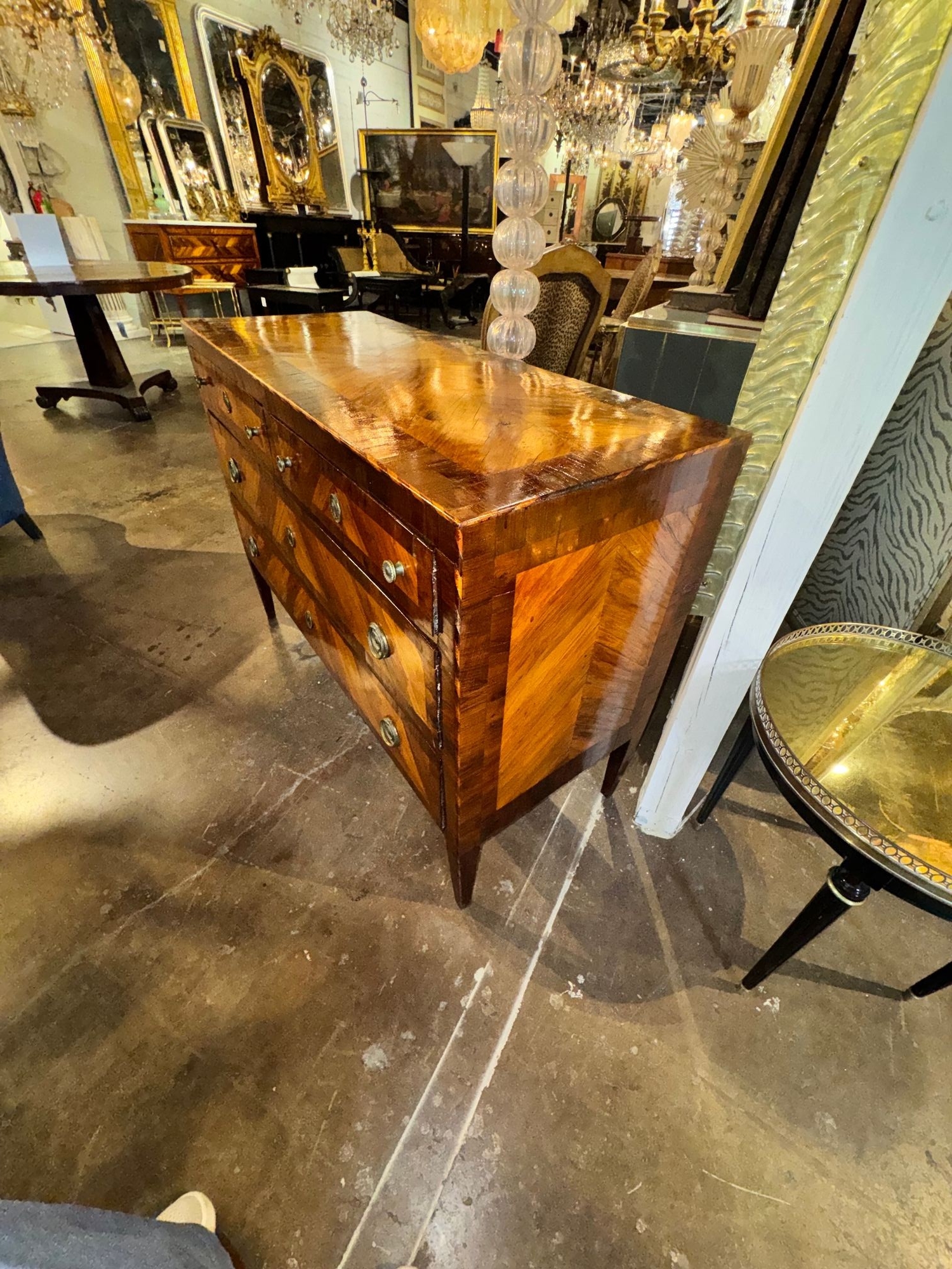 18th c. Italian Walnut Commode - Image 4