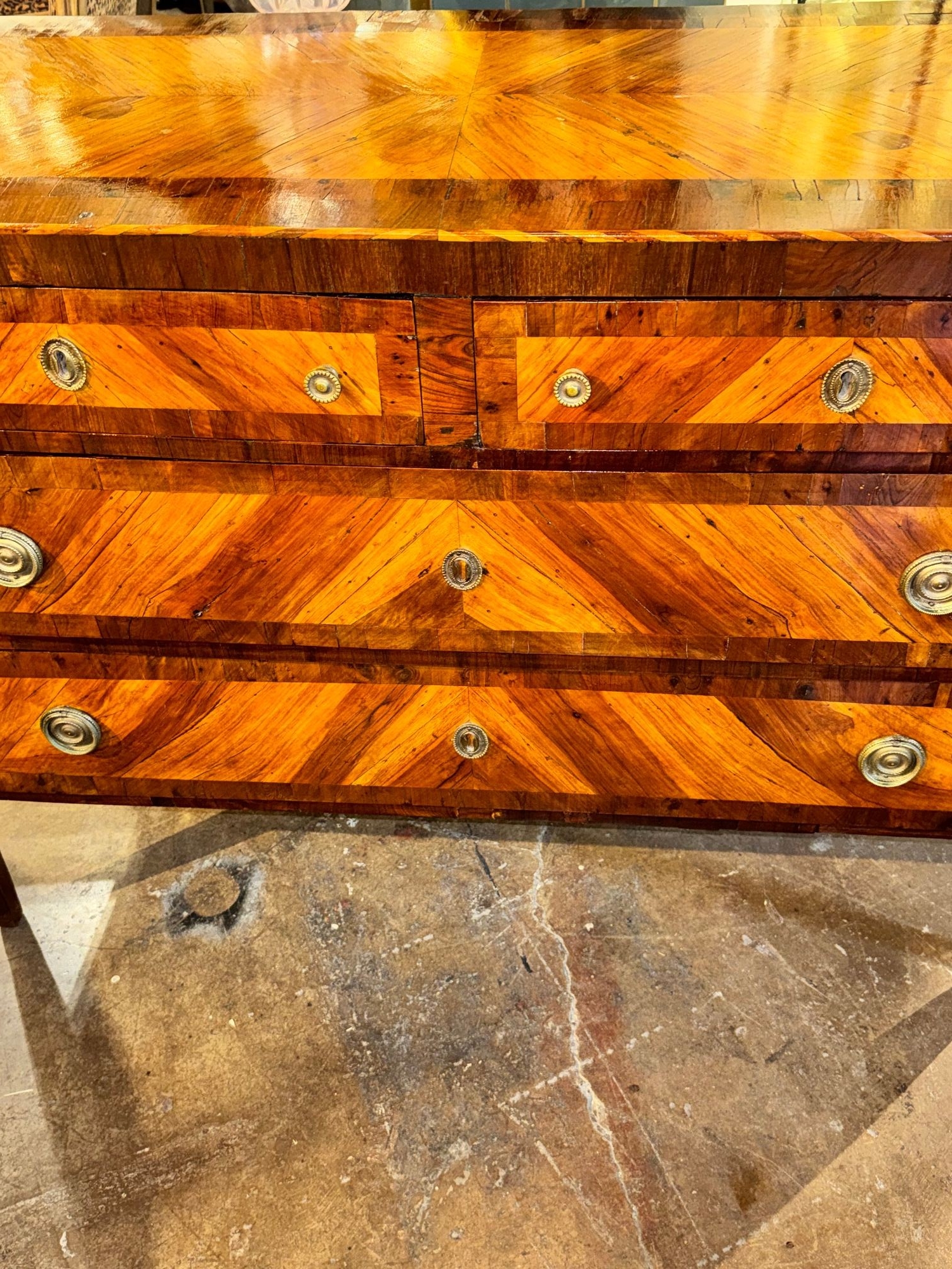 18th c. Italian Walnut Commode - Image 5